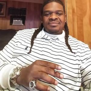 Meet your Posher, Derrick